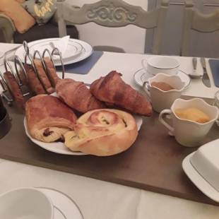 Фотографии мини отеля
Central Brittany B and B