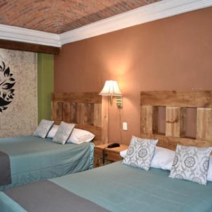 Фотография гостиницы Hotel Ana Catalina and Suites