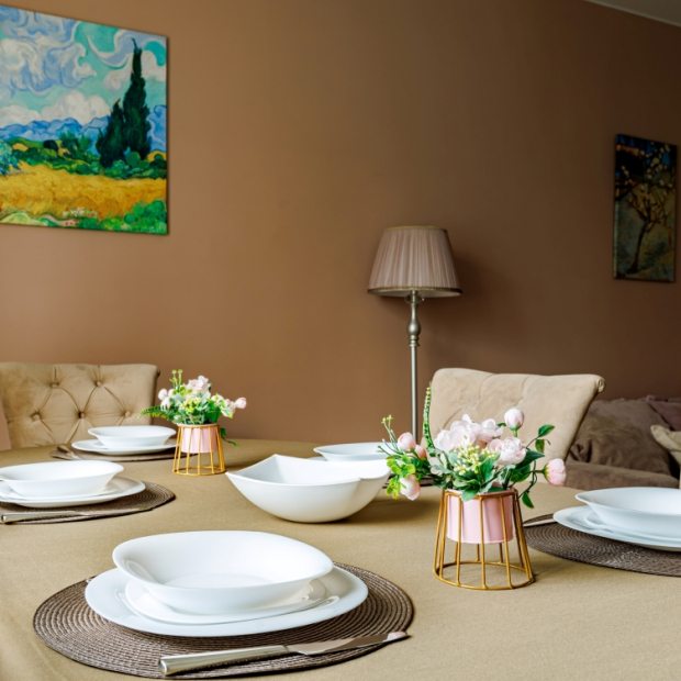 Фотографии Коттеджа 
            Частный дом в Центре Города с видом на парк