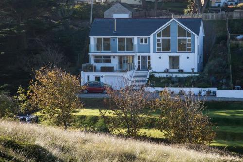 Фотография мини отеля Holywell Bay B & B