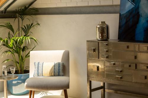 Фотография гостевого дома Romantic - Garden of Camellias