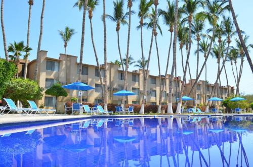 Фотография гостиницы Araiza Palmira Hotel y Centro de Convenciones