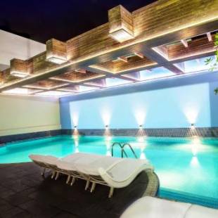 Фотографии гостиницы
Capitol Hotel