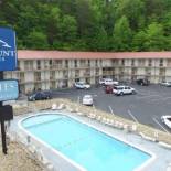 Фотография гостиницы Bear Mount Inn & Suites