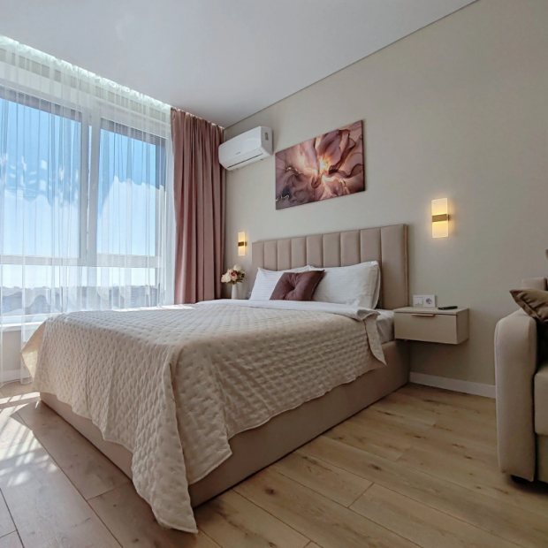 Фотографии квартиры 
            Квартира на 22 Этаже с Потрясающим Видом на Сквер и Фонтан