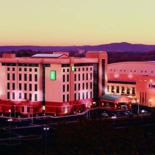 Фотографии гостиницы
Embassy Suites Hot Springs - Hotel & Spa