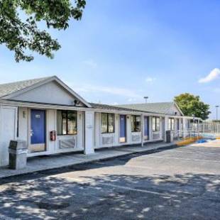 Фотографии гостиницы
Travelodge by Wyndham Hagerstown