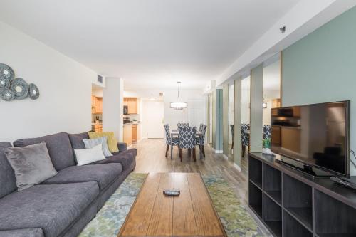 Фотография апарт отеля Stay Together Suites on The Strip - 2 Bedroom Condo 926