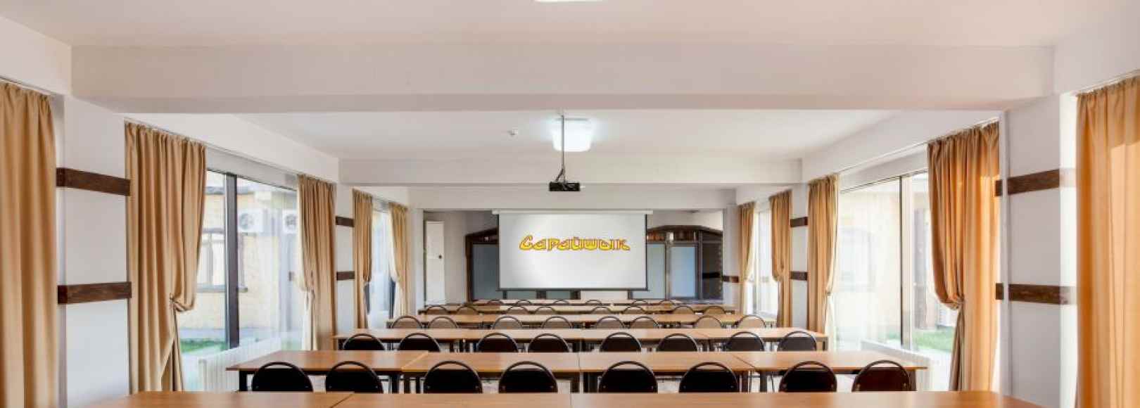 Фотография конференц-зала Сарайшык