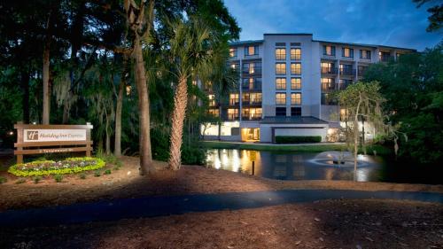 Фотография гостиницы Holiday Inn Express Hilton Head Island, an IHG Hotel