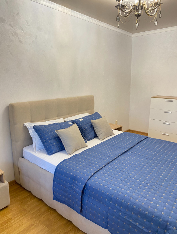 Фотография квартиры Двухкомнатная Квартира с отдельными спальнями в центре города