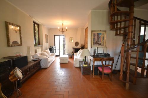 Фотография гостевого дома Holiday Home Chiavari