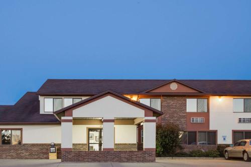 Фотография гостиницы Super 8 by Wyndham Oelwein