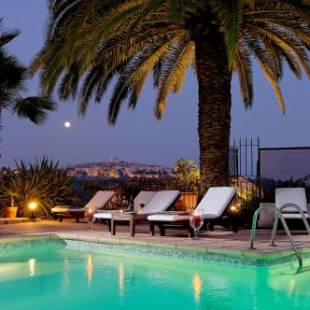 Фотографии гостиницы 
            Hôtel La Grande Bastide