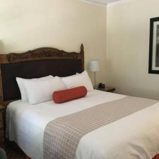 Фотографии гостиницы
The Eagle Inn