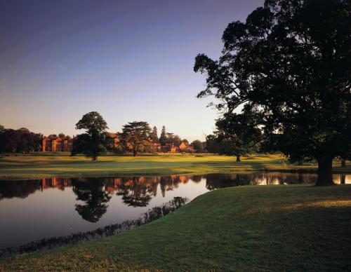Фотография гостиницы Hanbury Manor Marriott Hotel & Country Club