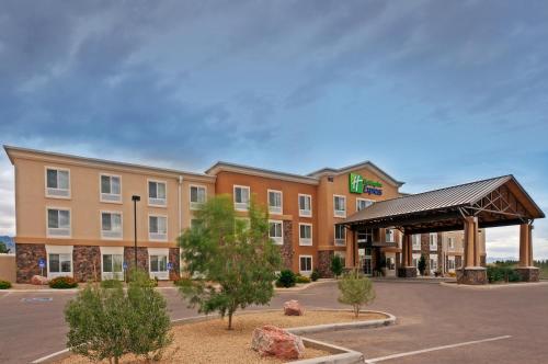 Фотография гостиницы Holiday Inn Express Sierra Vista, an IHG Hotel