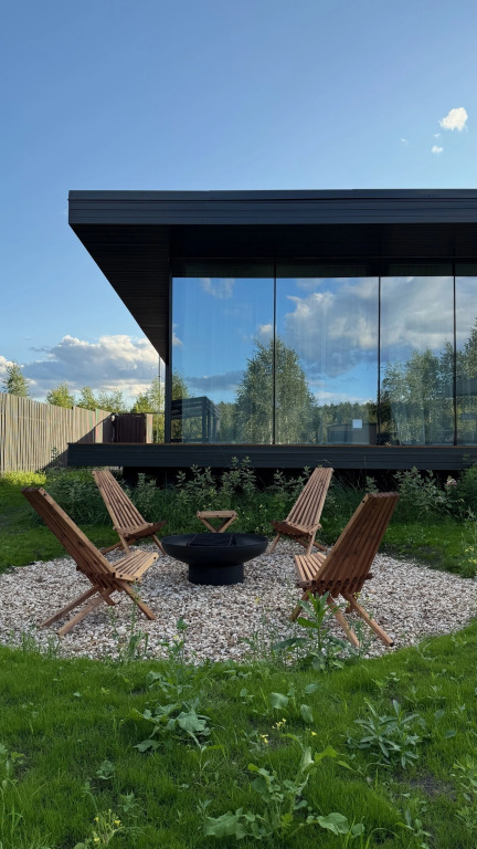 Фотография Коттеджа Частный дом Большой Панорамный у реки с сауной и камином