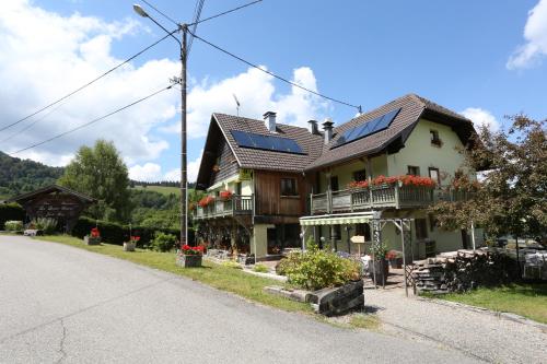 Фотография гостиницы Les 4 Saisons