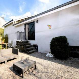 Фотографии гостевого дома
Cozy Holiday Home in Cherain with Terrace