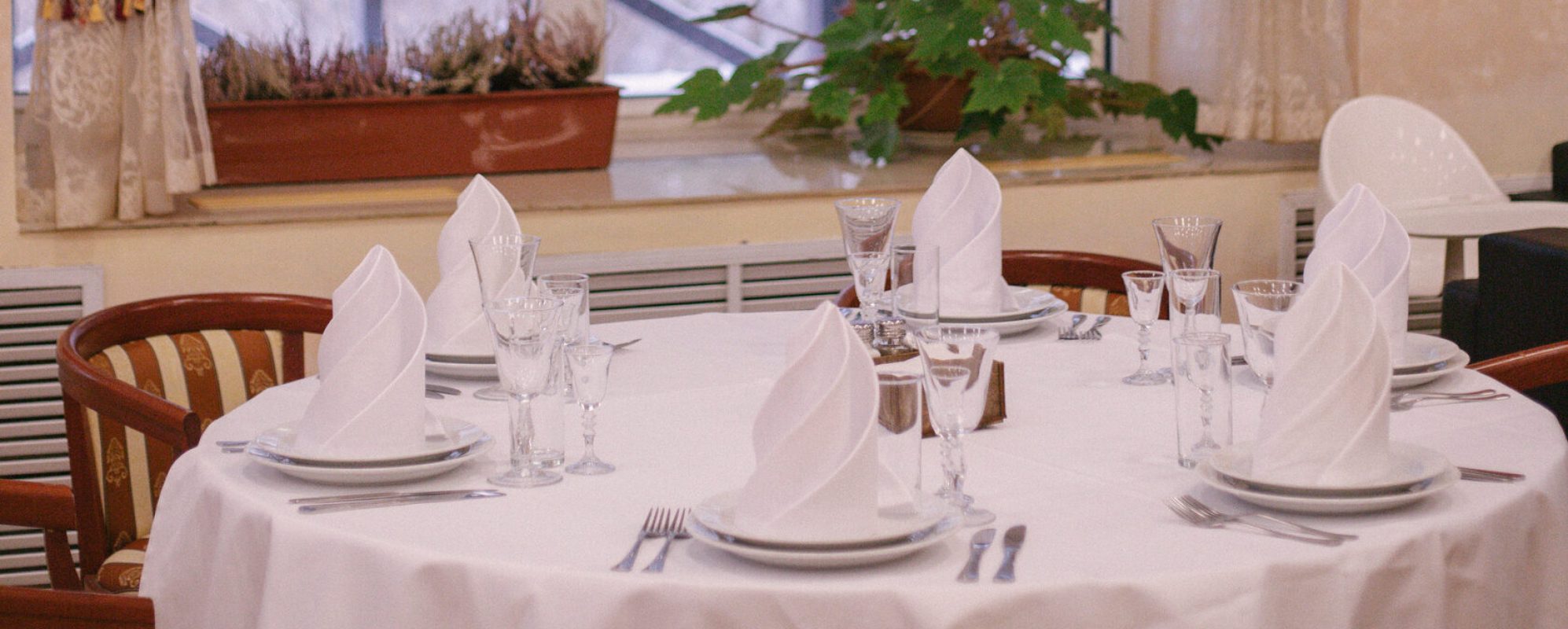 Фотографии банкетного зала Зал ресторана Парус