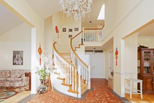 Фотография гостевого дома Charming Family Hotel for You