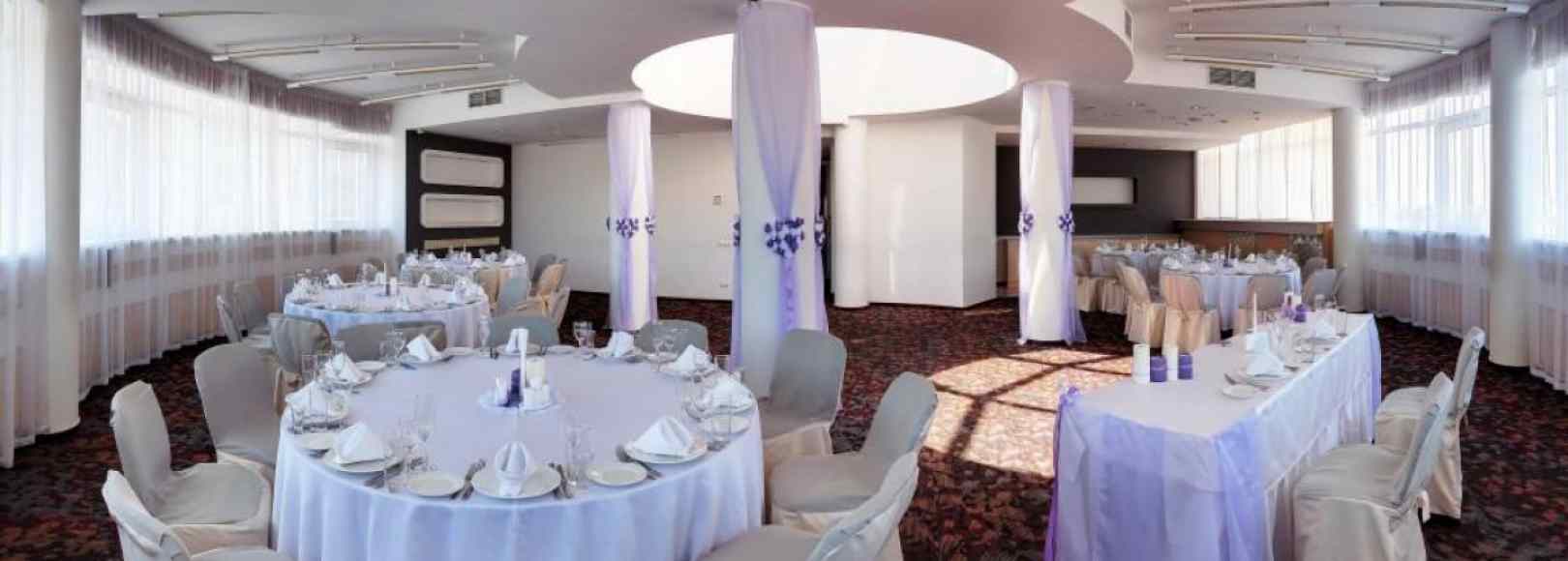 Фотография банкетного зала Эверест
