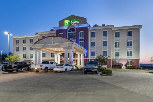 Фотография гостиницы Holiday Inn Express Hotel & Suites Byram, an IHG Hotel