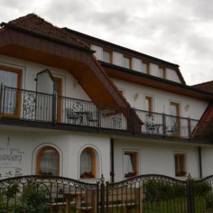 Фотографии гостиницы
Hotel Rosenberg