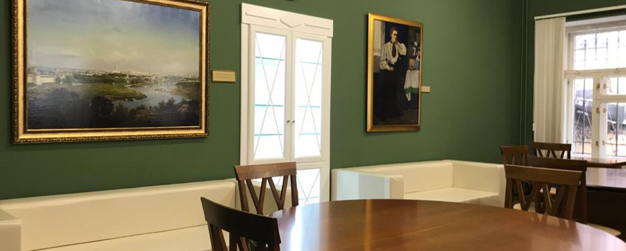 Фотографии конференц-зала Библиотека Им. И.С. Тургенева Малый Тургеневский читальный зал