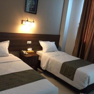 Фотография гостиницы Bunda Hotel Padang