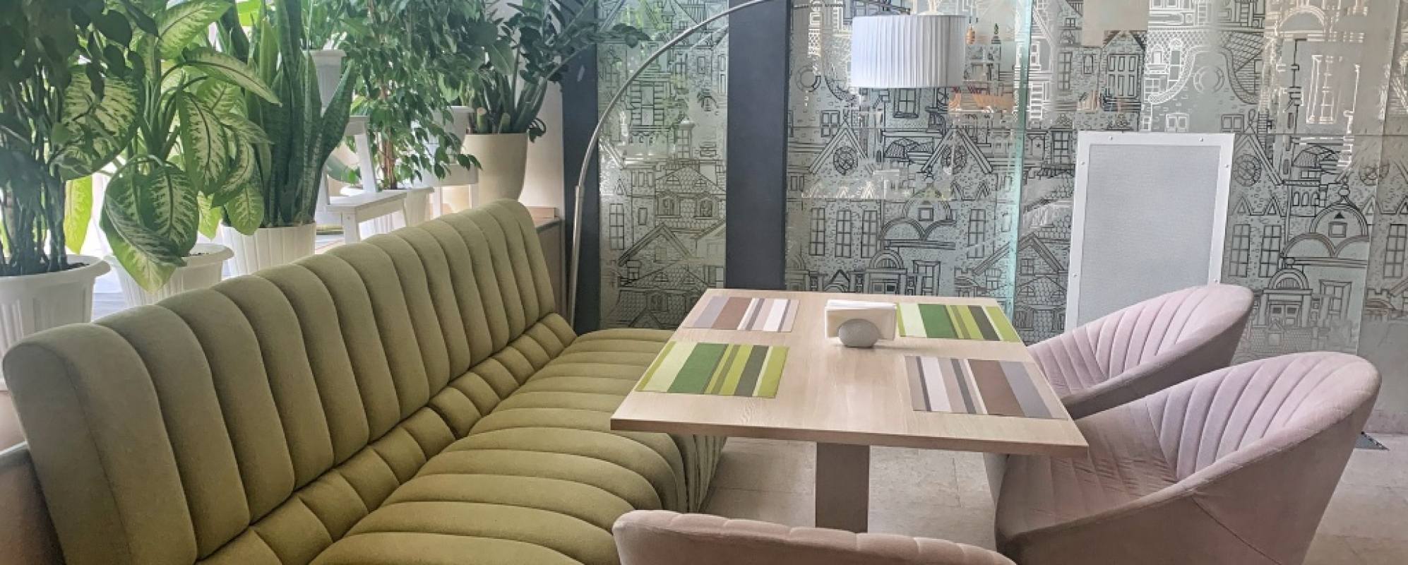 Фотографии банкетного зала Гранд-кафе Сезоны