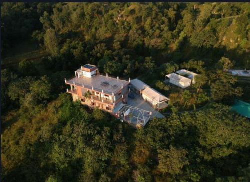 Фотография гостиницы The Jungle Camp Resort by Sky Stays