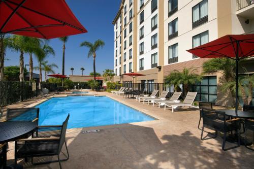 Фотография гостиницы Hampton Inn & Suites Anaheim Garden Grove