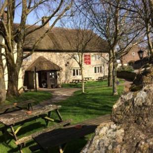 Фотографии мини отеля 
            The Heathfield Inn