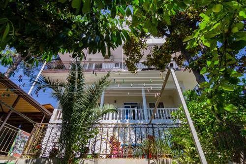 Фотографии гостевого дома
Жасмин