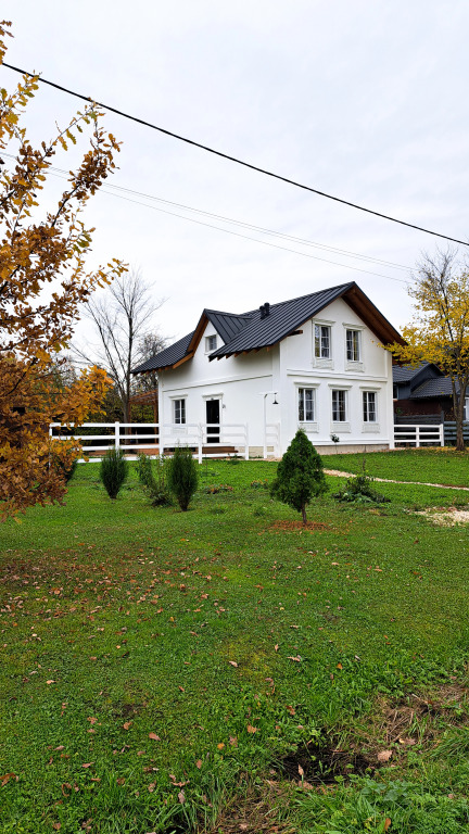 Фотография Коттеджа Частный дом Белый дом