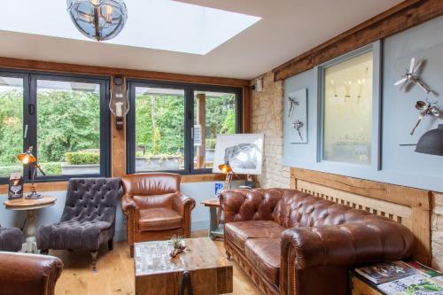 Фотография гостиницы The Wychwood Inn