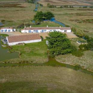 Фотографии гостевого дома
Gites De La Grande Borderie