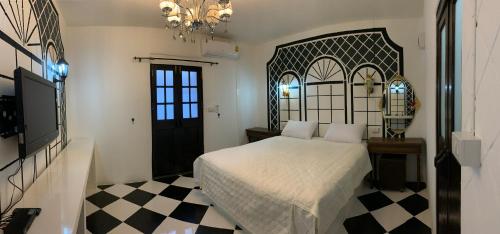 Фотография гостиницы At Night