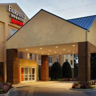 Фотографии гостиницы 
            Fairfield Inn & Suites Charlotte Arrowood