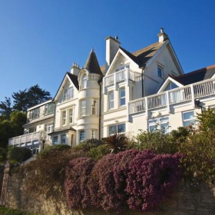 Фотография гостевого дома 6 Grafton Towers