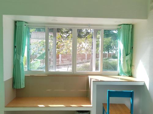 Фотография хостела Koh Mook Hostel