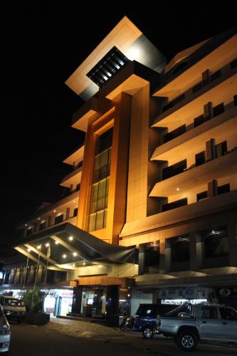 Фотографии гостиницы 
            Hotel Kini Pontianak