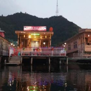 Фотография гостиницы Lake Palace Group Of House Boats