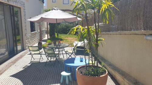 Фотографии гостевого дома 
            Bunker 11 Surf House