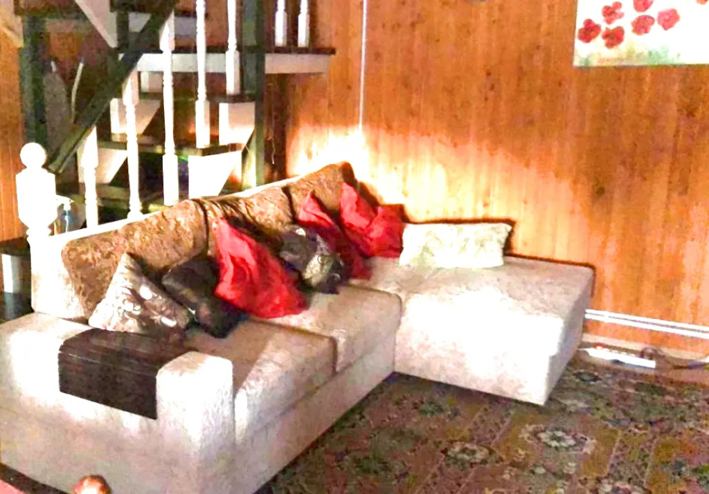 Фотография Коттеджа Частный Дом Уютный дом у центра города