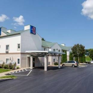 Фотографии гостиницы 
            Motel 6-Gordonville, PA