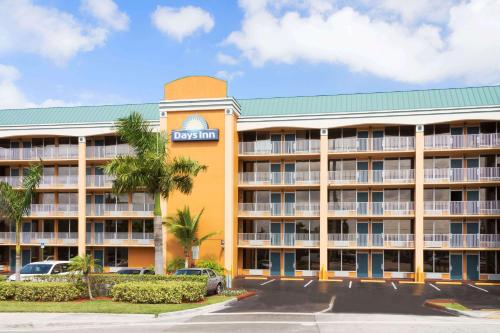 Фотография гостиницы Days Inn by Wyndham Fort Lauderdale-Oakland Park Airport N