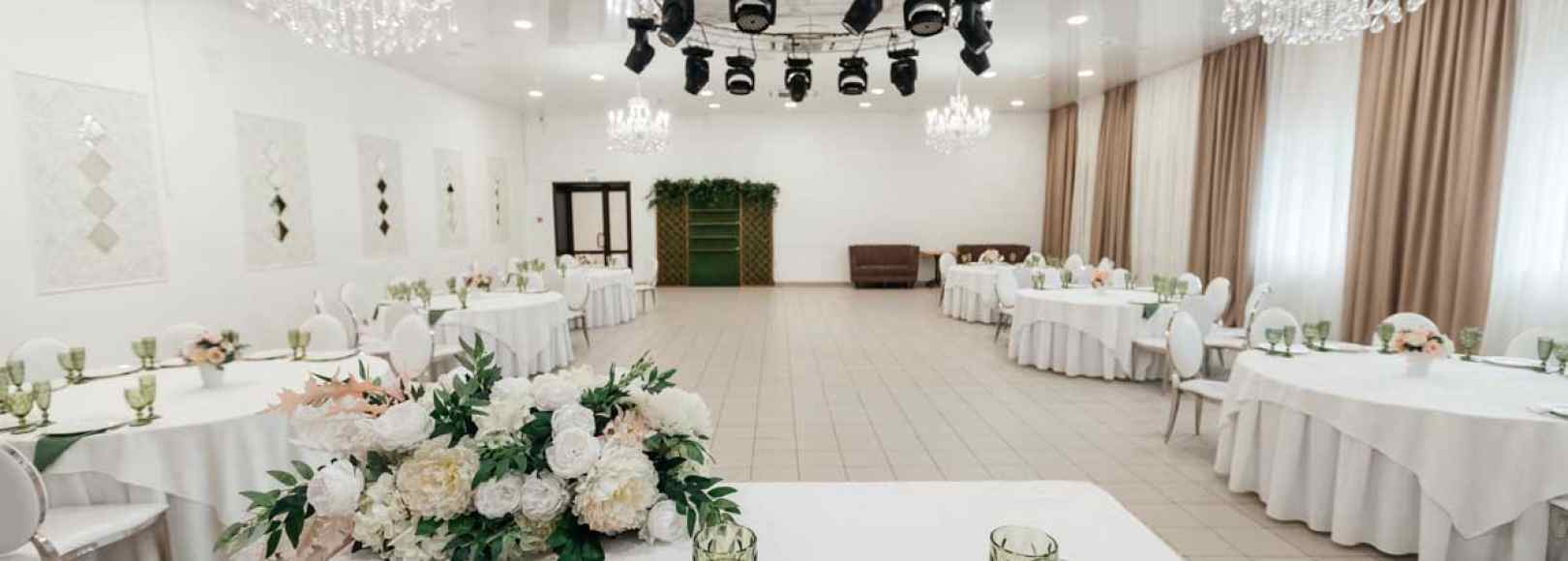 Фотография банкетного зала Времена года Средний зал